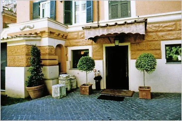Hotell Aventino 3*