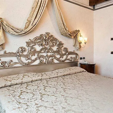 Aventino Отель Рим