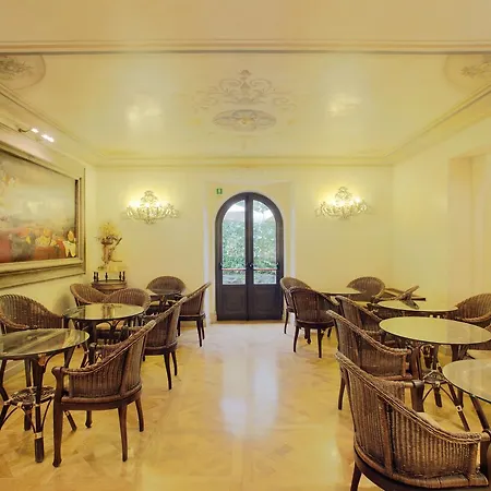 Hotell Aventino 3*